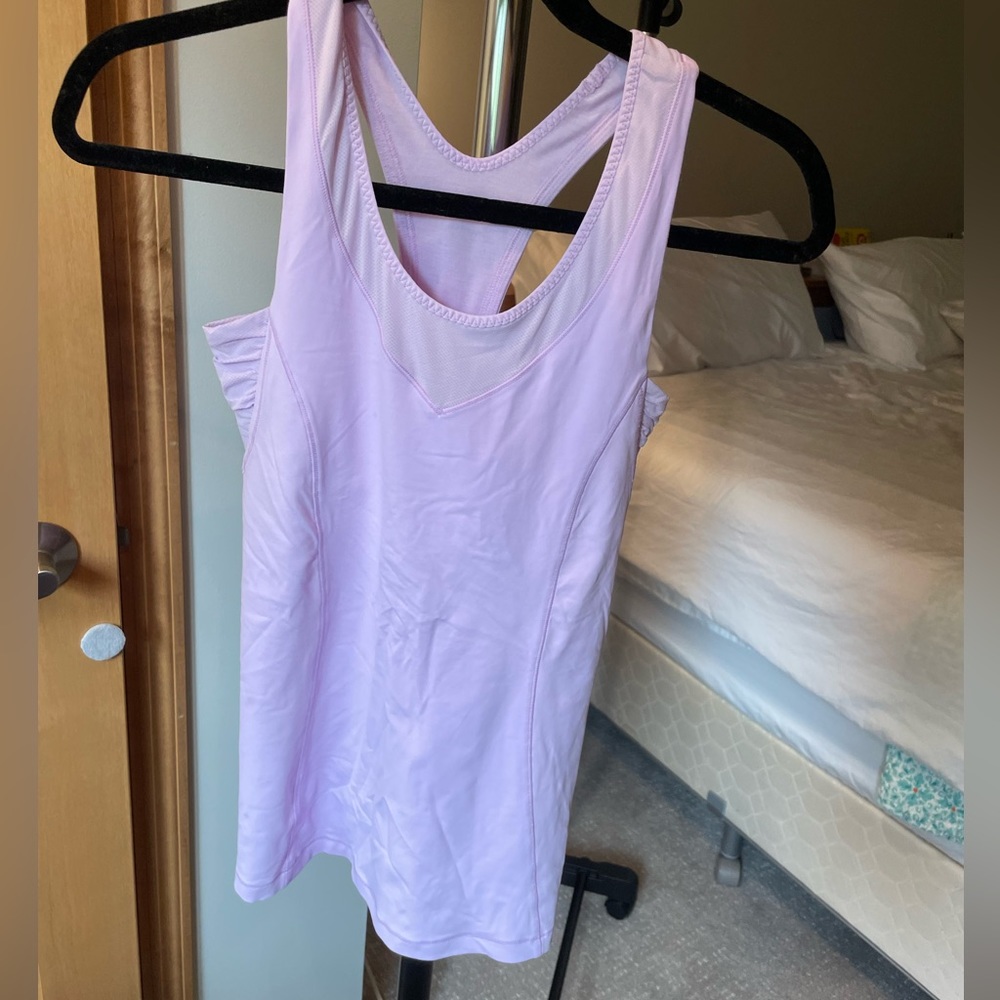Lululemon top